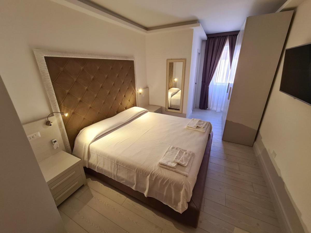 Isola Nel Parco Villas & Rooms Λα Μανταλένα Εξωτερικό φωτογραφία